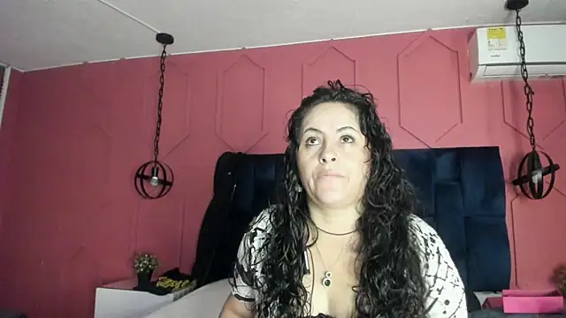 hanny milf online show from May 28, 12:14 pm