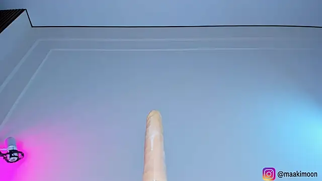 maakimo online show from December 1, 6:28 am