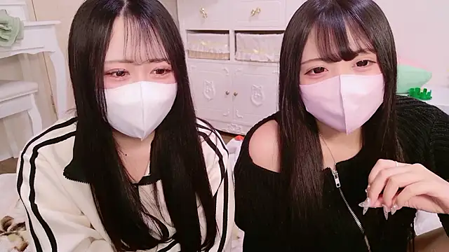 nathi ko xo online show from March 3, 1:28 pm