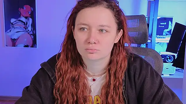 carolina elf online show from November 18, 1:01 pm