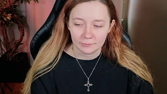 carolina elf online show from March 18, 7:24 am