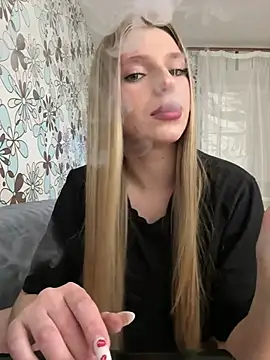 adel secret online show from April 6, 8:21 pm