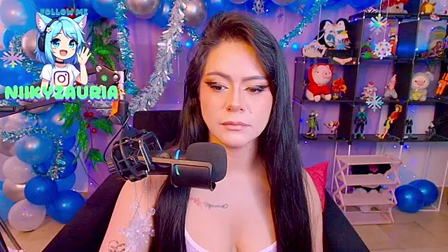  niiky online show from December 20, 4:33 pm