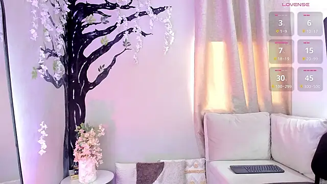  LaraMom  online show from February 17, 8:08 pm