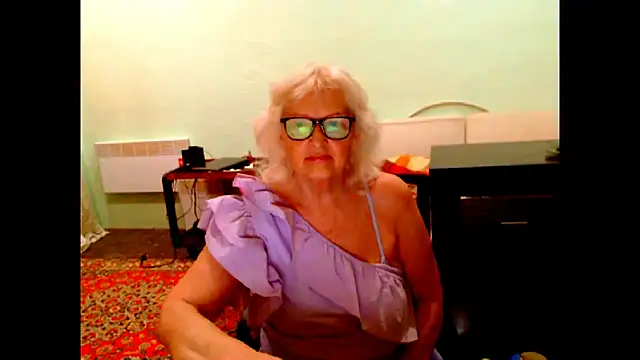 Natali7634 online show from May 28, 7:06 am