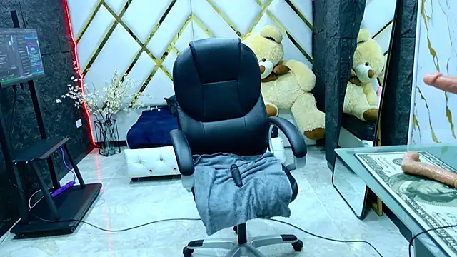 sammanta boobs online show from October 23, 11:38 am