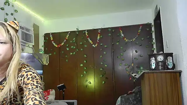  jessica rabbit online show from January 18, 9:22 pm