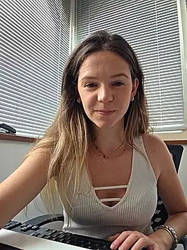 lucie mehott online show from June 8, 9:21 am