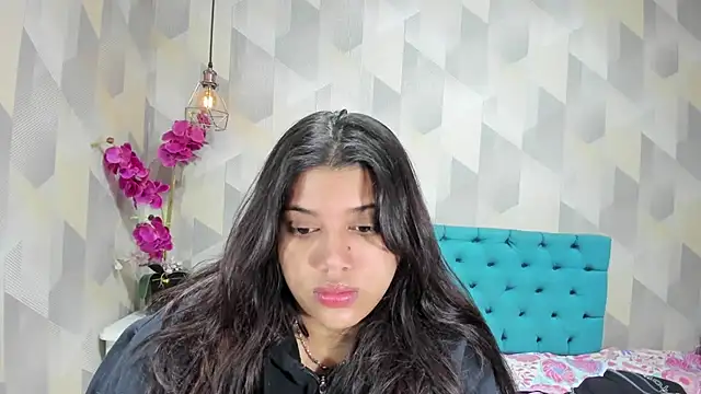 LindaBreeS online show from September 9, 2:22 am