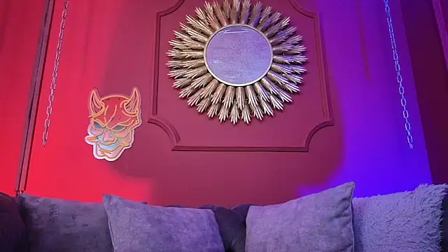 Julieta Russell online show from November 4, 12:21 pm