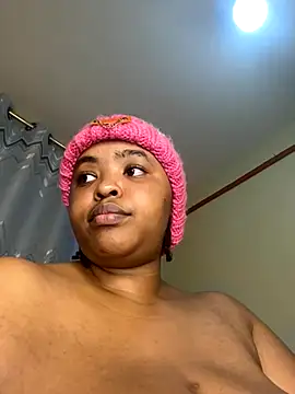 Snapshot of Linahlove chatting on October 30, 9:49 pm Linahlove online show from October 30, 9:49 pm