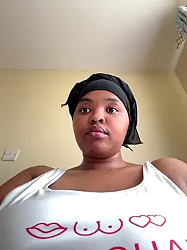 Snapshot of Linahlove chatting on September 24, 8:46 am Linahlove online show from September 24, 8:46 am