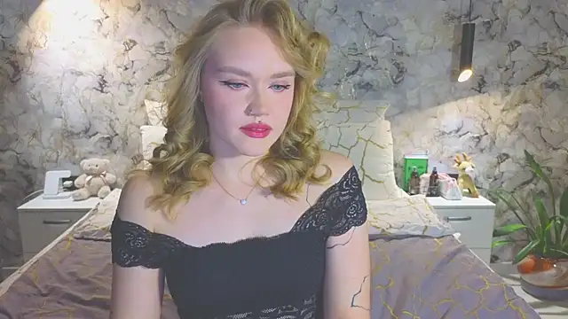 Aurora Golden1 online show from December 1, 5:48 pm