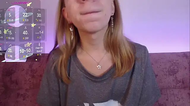 Miiaa doll online show from October 31, 12:09 pm