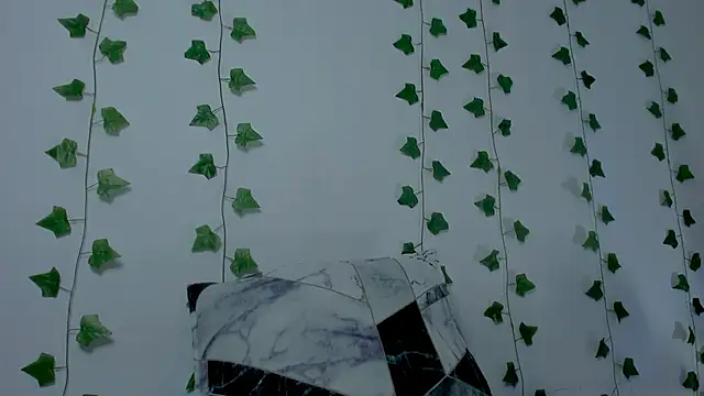 Miaa Garcia online show from March 20, 1:32 am