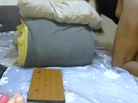 Babysiara1 online show from October 3, 6:51 am