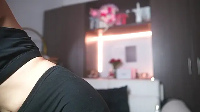 katlyn martins online show from March 19, 7:07 pm