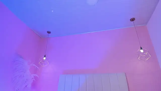 ScarletGV online show from September 22, 9:35 pm