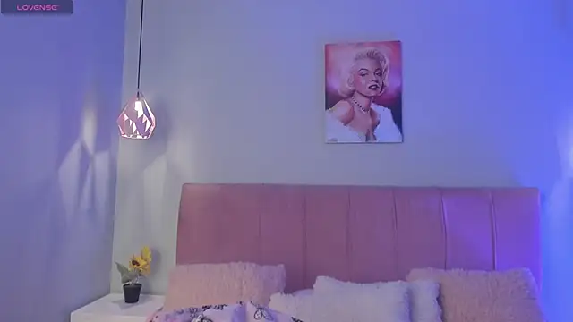 ScarletGV online show from March 30, 8:47 am