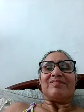  candi online show from April 19, 6:21 pm