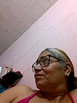 Snapshot of _candi chatting on October 4, 1:44 am candi online show from October 4, 1:44 am