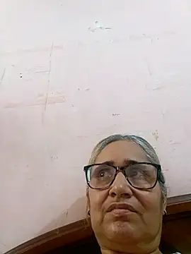  candi online show from November 7, 2:33 pm