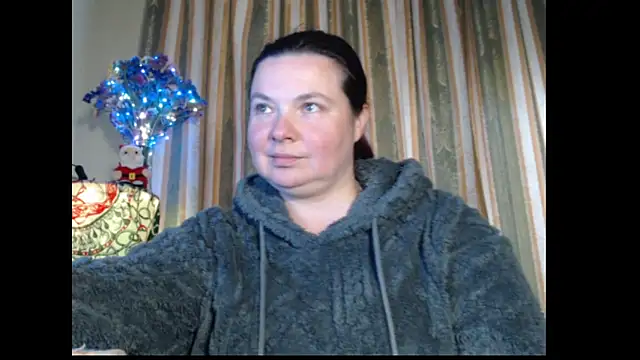 Snapshot of amorelara chatting on October 6, 3:18 pm amorelara online show from October 6, 3:18 pm