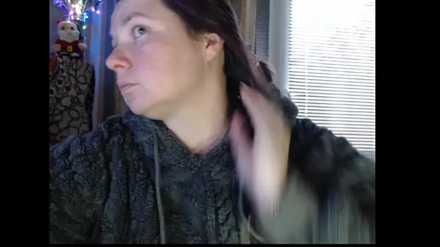 Snapshot of amorelara chatting on October 12, 2:52 pm amorelara online show from October 12, 2:52 pm