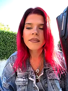 RiriRoseey online show from November 2, 8:51 am