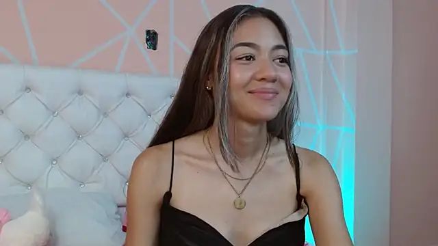 Snapshot of hantonella_ chatting on October 4, 9:30 pm hantonella  online show from October 4, 9:30 pm