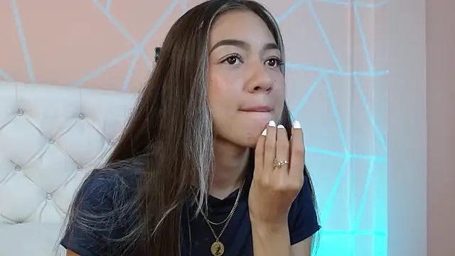 Snapshot of hantonella_ chatting on October 3, 9:20 pm hantonella  online show from October 3, 9:20 pm