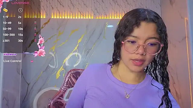 victoria castillo b online show from March 21, 12:32 pm