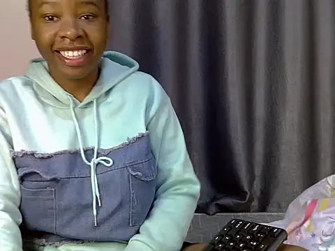 Novah  online show from July 7, 4:43 pm