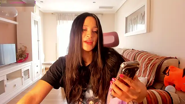 Snapshot of bella_apont chatting on October 13, 3:04 pm bella apont online show from October 13, 3:04 pm
