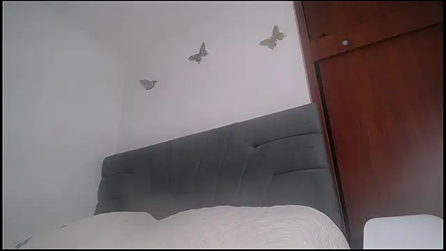 Yinn Silver online show from September 24, 7:18 am