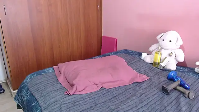 Susanlover online show from January 19, 2:35 pm