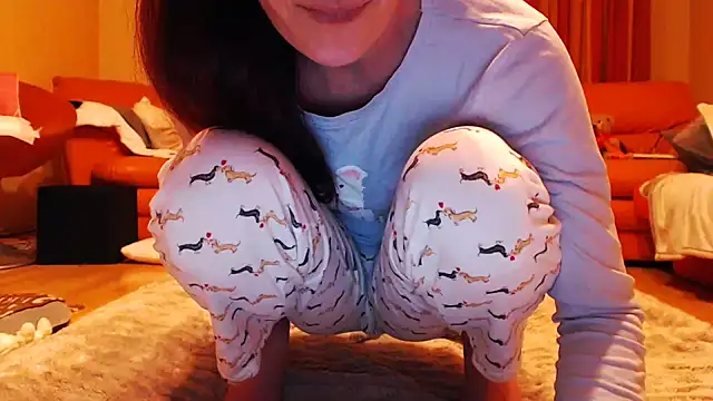 LovelyAndraGirl online show from July 7, 8:22 pm
