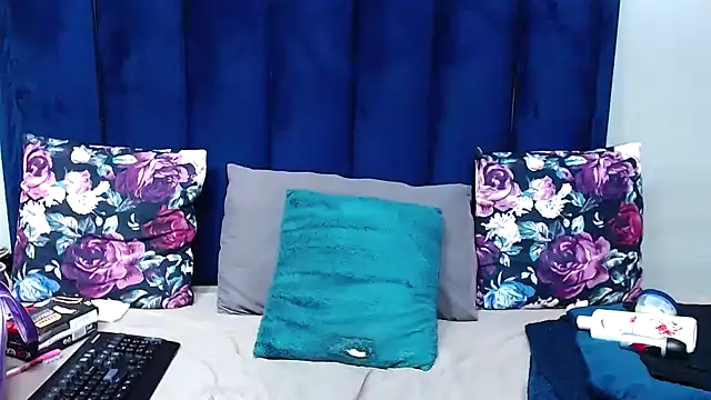 HotSmallTits online show from March 23, 6:14 pm