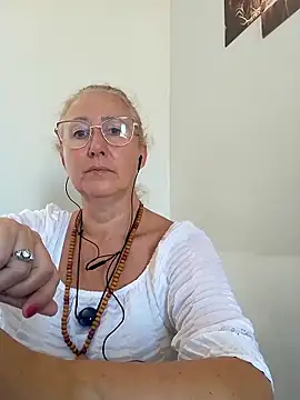 MILEIDE980 online show from March 1, 2:17 pm