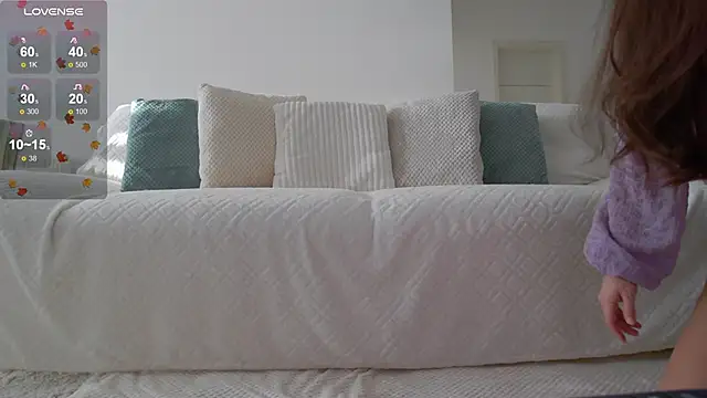 LilyRoselyn online show from November 14, 6:46 am