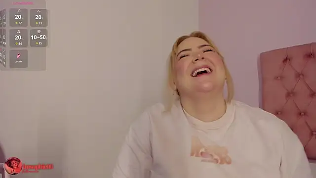 sophiarossee  online show from April 11, 1:59 pm