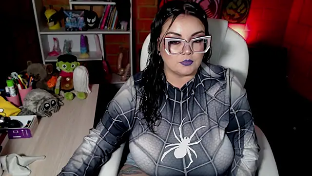 juliette rd online show from December 18, 6:18 am