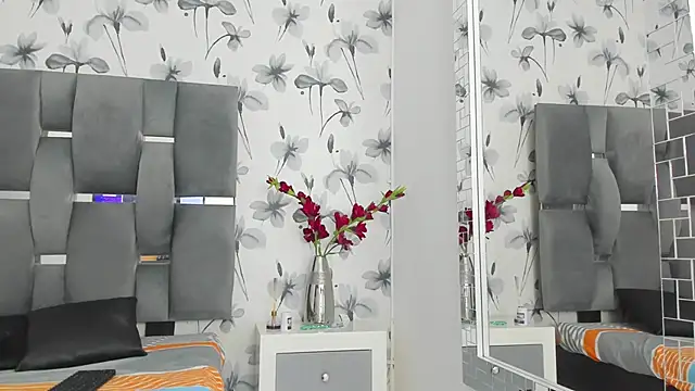 Ehotloveaxxx online show from October 12, 5:04 pm