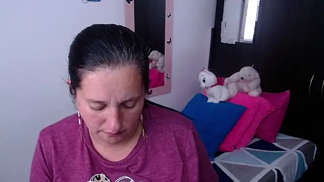 CristialJones  online show from November 8, 2:55 pm