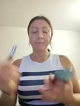 Snapshot of malusexy33 chatting on September 28, 12:39 am malusexy33 online show from September 28, 12:39 am