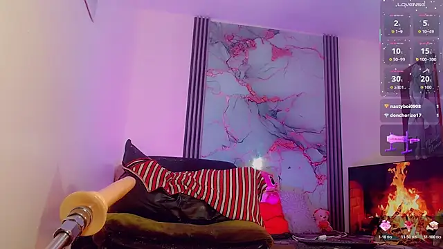  ChanellR  online show from November 27, 7:17 pm