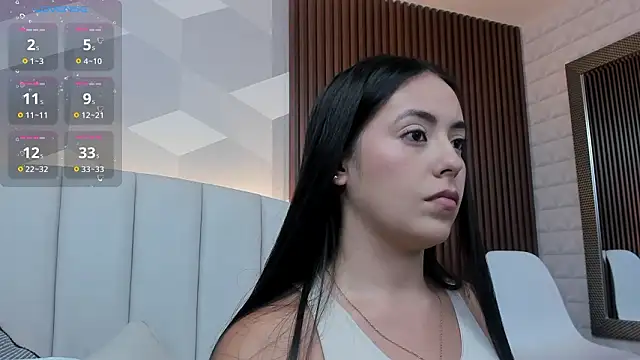 Julietasantos   online show from February 2, 6:40 pm