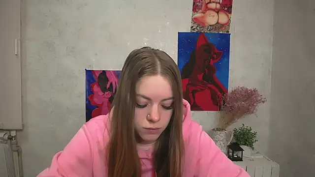 AliceFlirtt  online show from October 14, 7:11 am