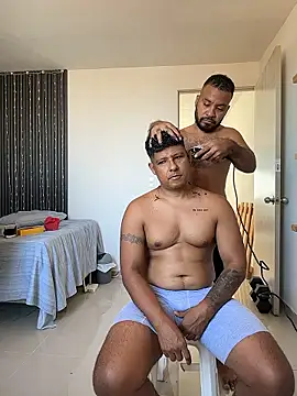 Little Bear00 online show from January 18, 7:10 pm