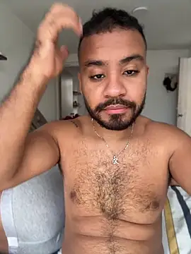 Little Bear00 online show from July 8, 10:23 pm